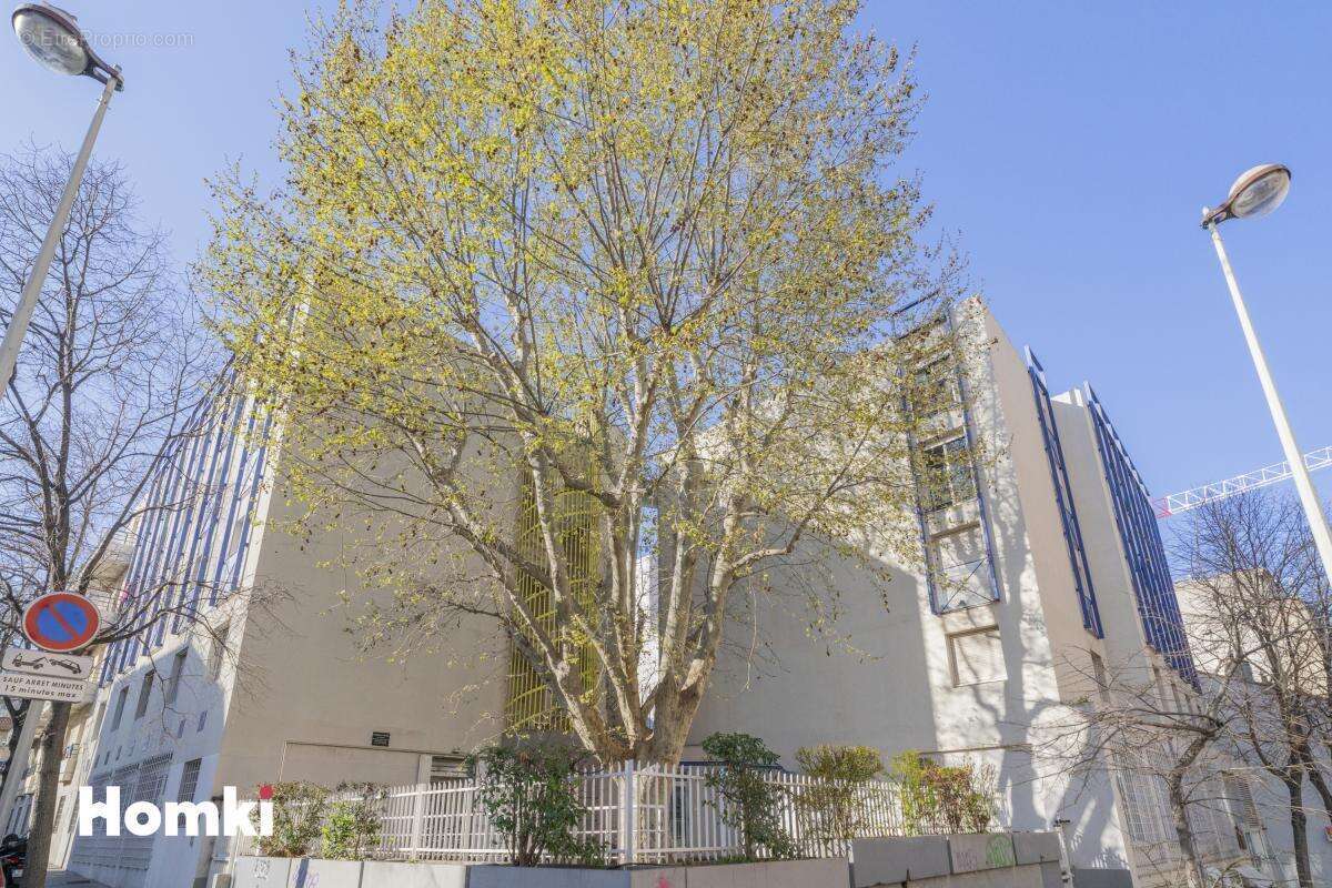 Appartement à MARSEILLE-5E