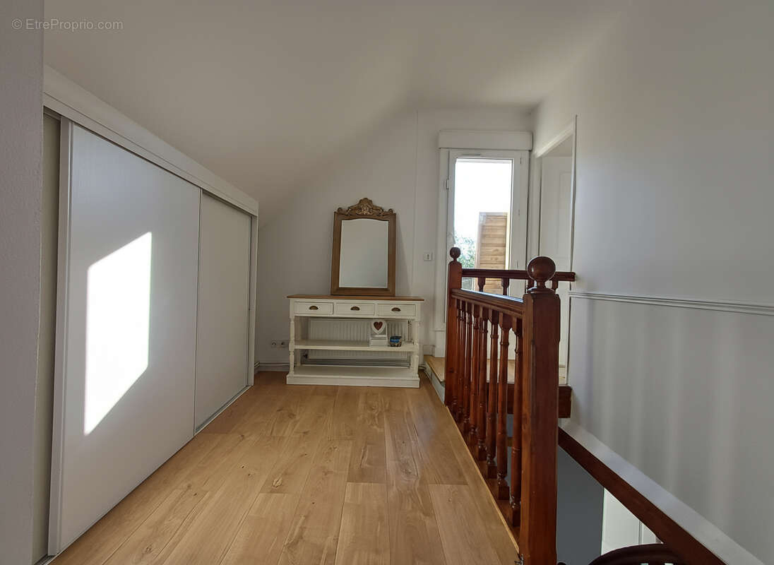 Maison à MONTMORENCY