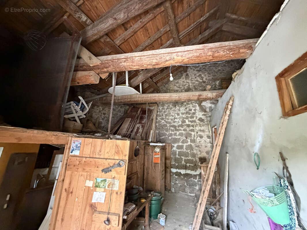 Maison à RIEUTORT-DE-RANDON