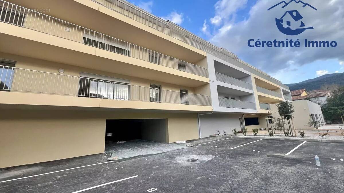 Appartement à CERET