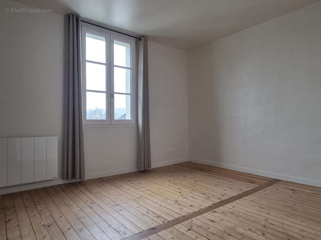 Maison à CHATEAU-GONTIER