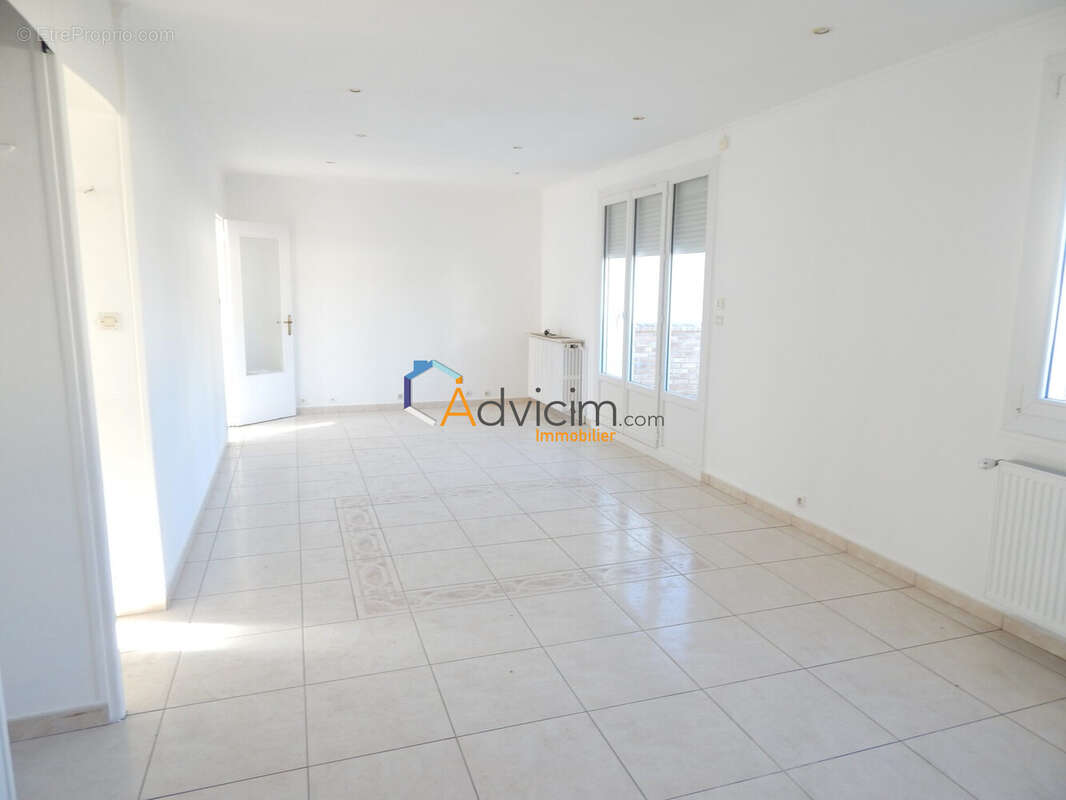 Maison à VILLEMANDEUR