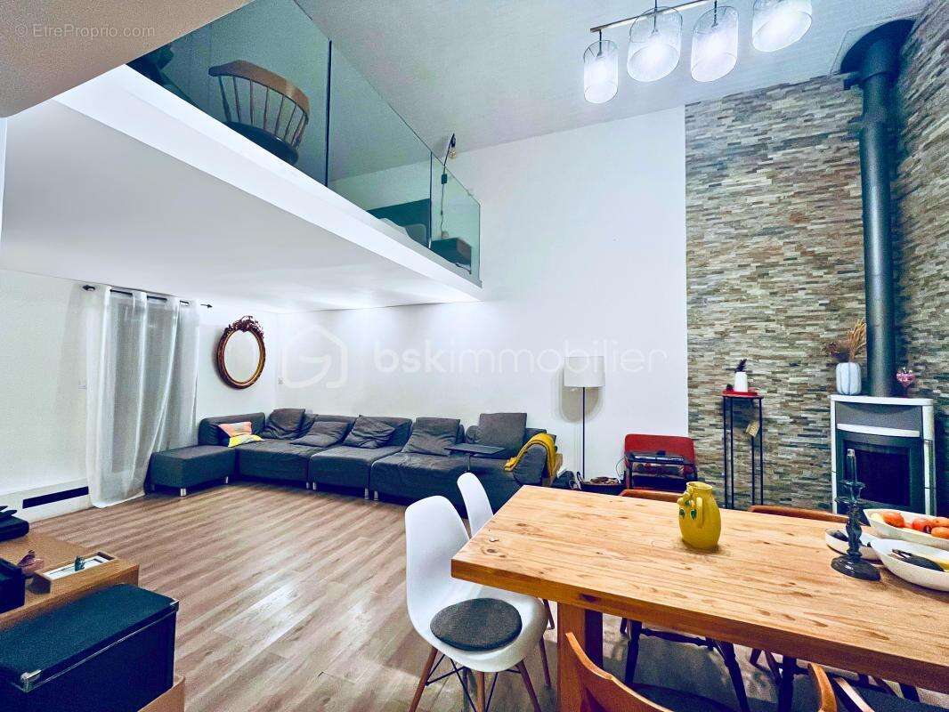 Maison à EMERAINVILLE