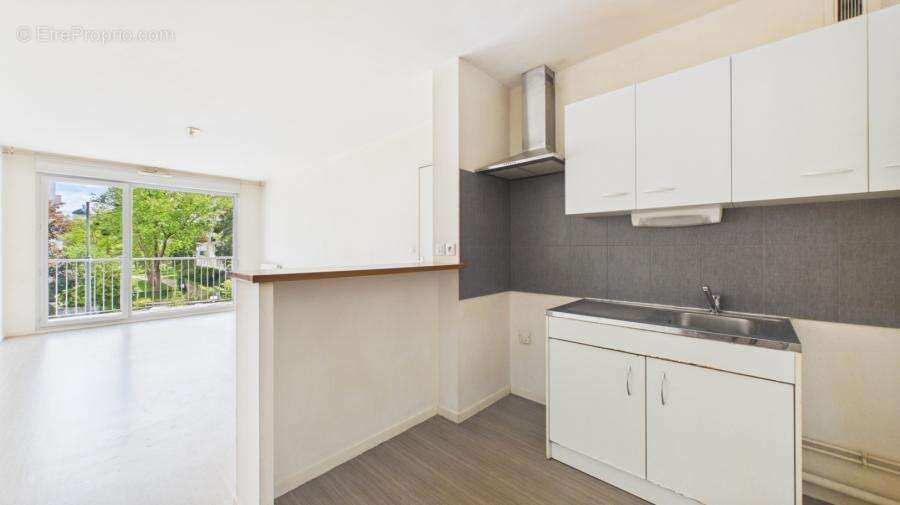 Appartement 46 m² à Rennes  - photo 596
