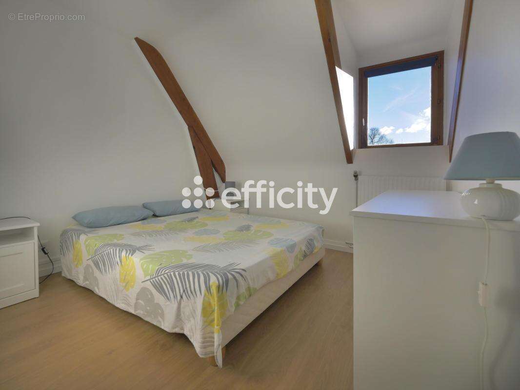 Maison 193 m² à Saint-Nicolas-D'aliermont  - photo 12