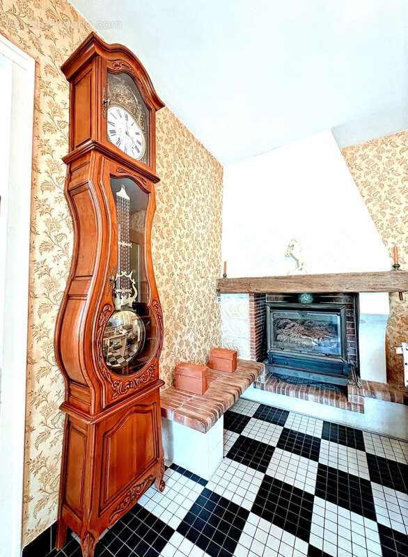 Maison à LA MENITRE