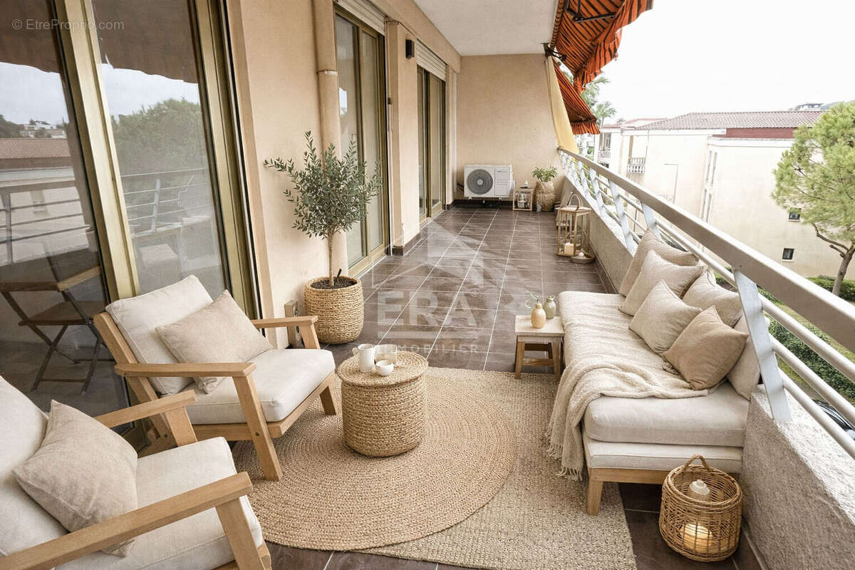Appartement à LE CANNET