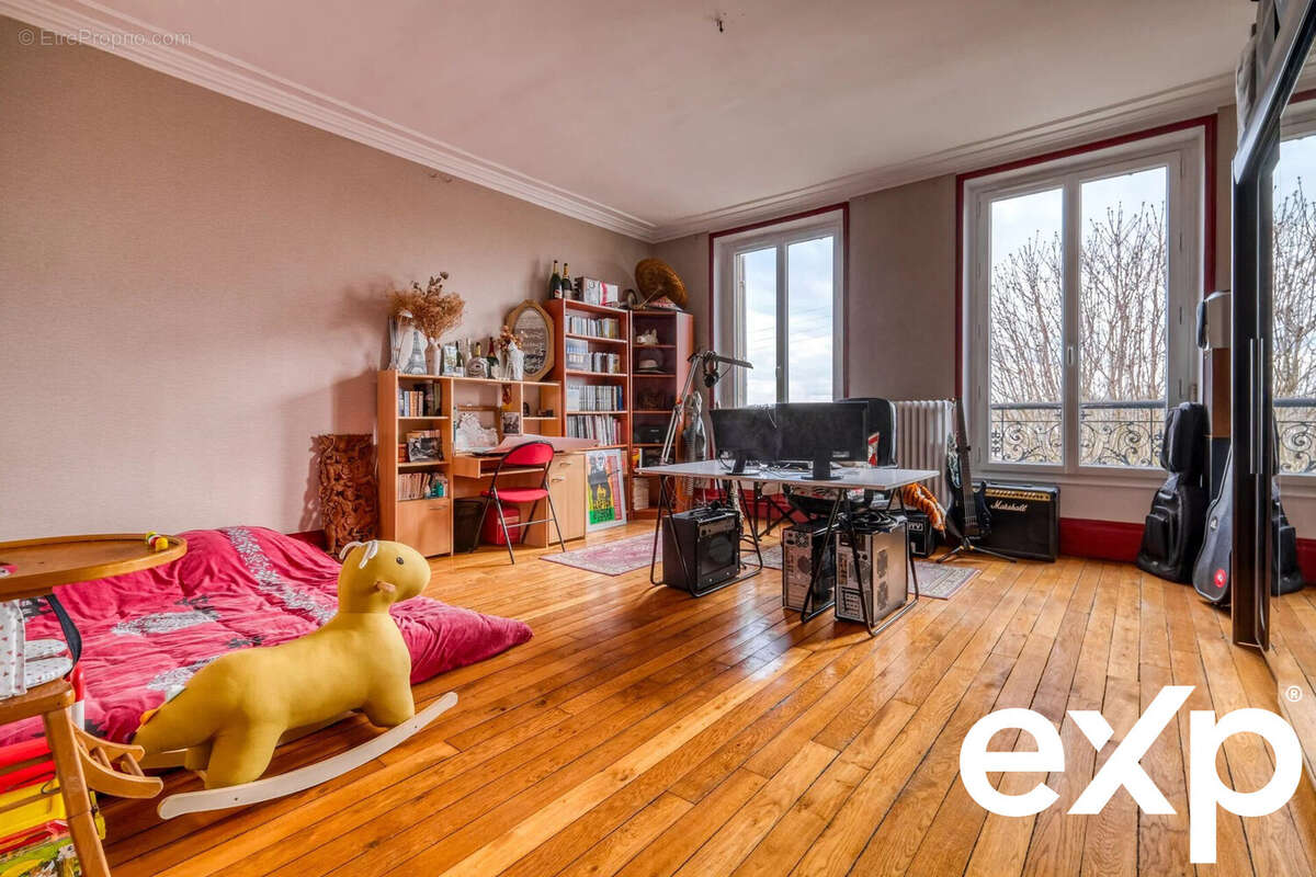 Maison à SAINT-LEU-D'ESSERENT