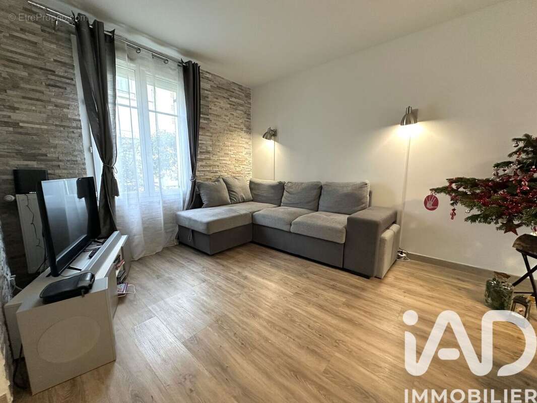 Photo 3 - Maison à VILLIERS-SUR-ORGE