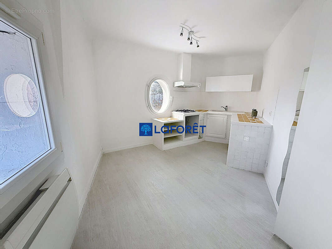 Appartement à HYERES