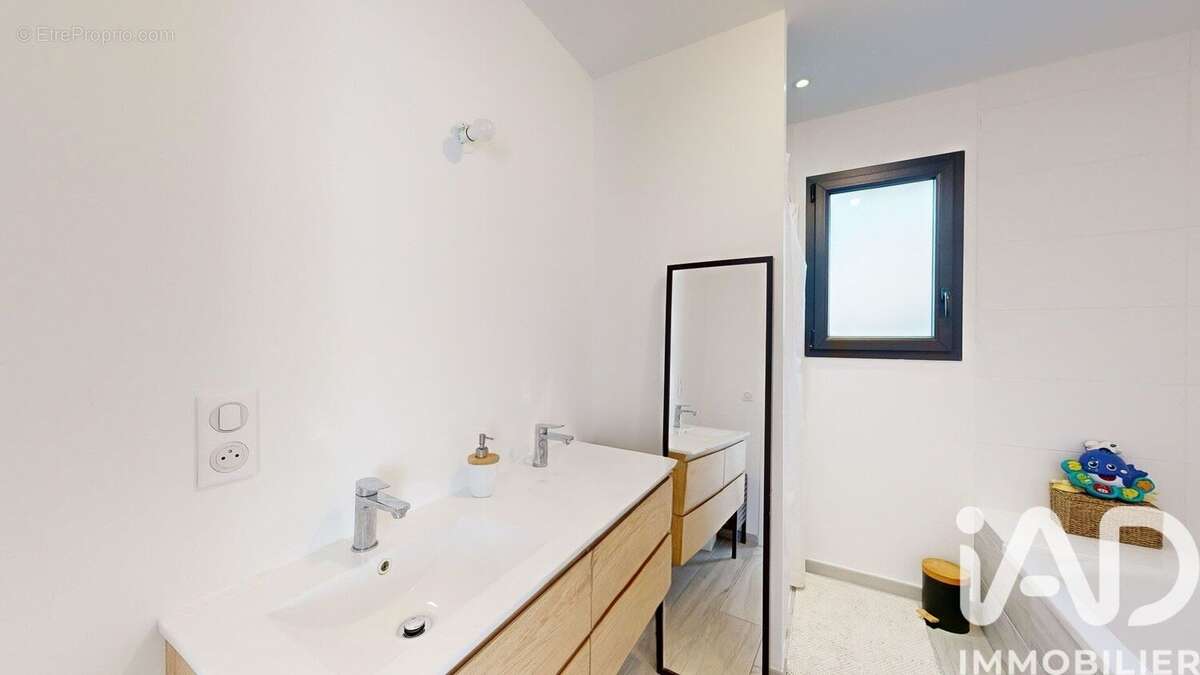 Photo 8 - Maison à LE FAUGA