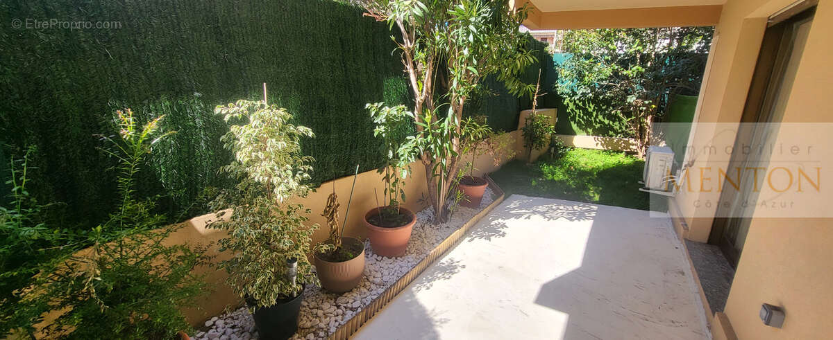 Appartement à ROQUEBRUNE-CAP-MARTIN