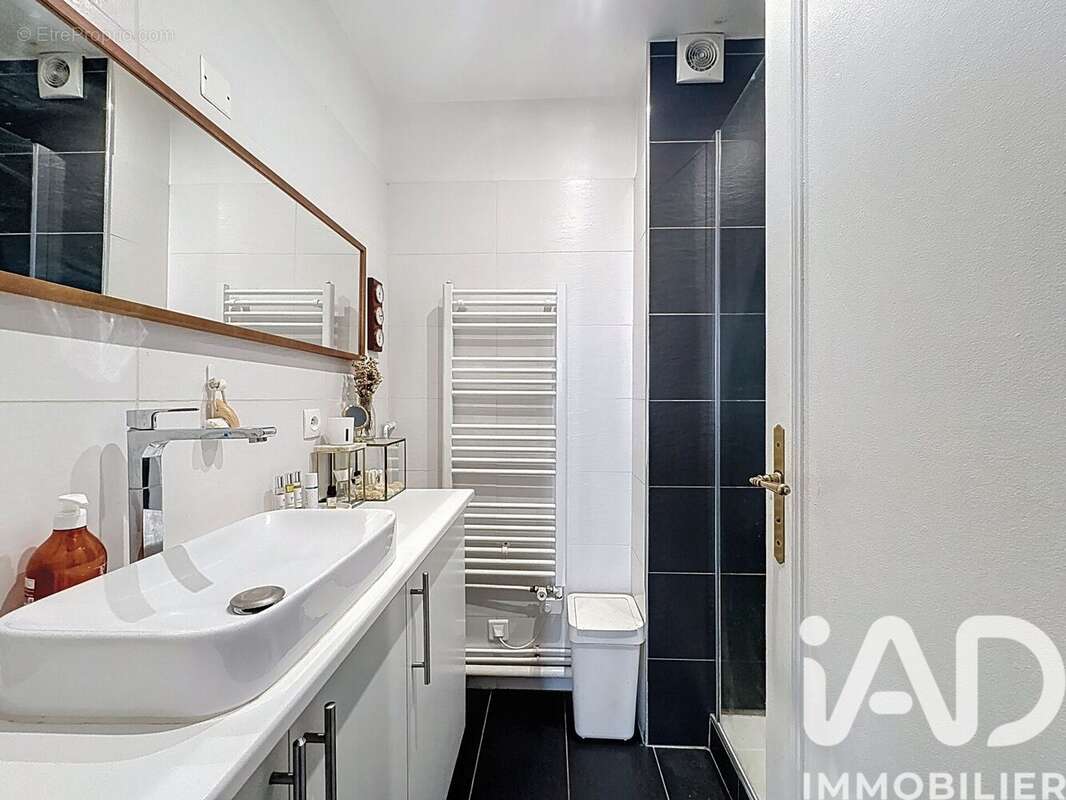 Photo 7 - Appartement à LA GARENNE-COLOMBES