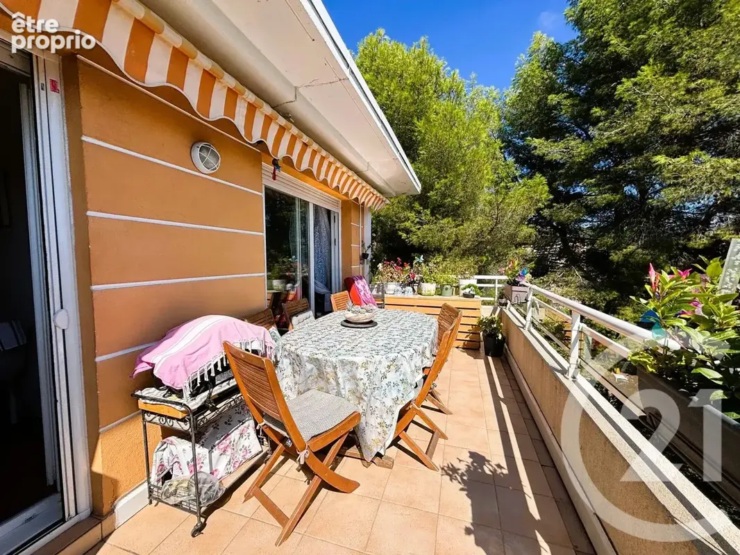 Appartement 3 pièces 60 m² à vendre à Cannes (06150) - photo 2