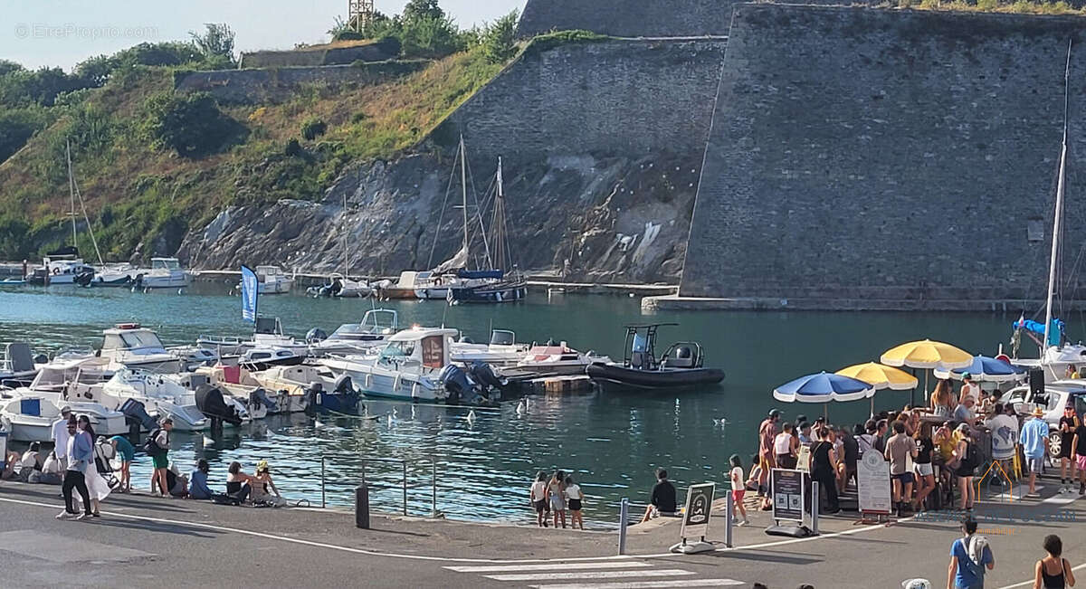 Appartement traversant à vendre à Le Palais - Lumière, vue et standing au coeur de Belle-Île-en-Mer - photo 7