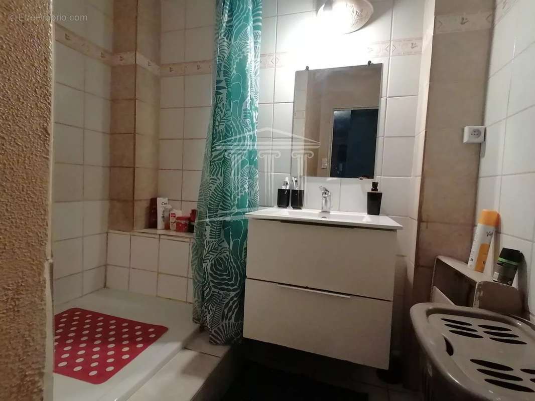 Appartement à SORGUES