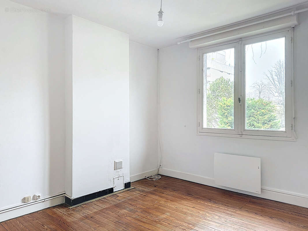 A vendre sur bordeaux - immeuble en pierre avec jardin - photo 10