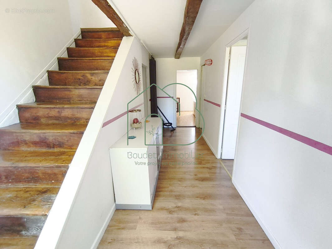 Maison 125 m² à Decazeville  - photo 9