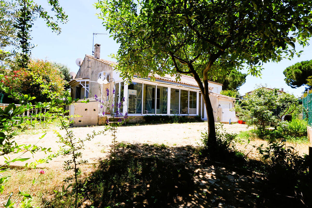 Maison à MAUGUIO