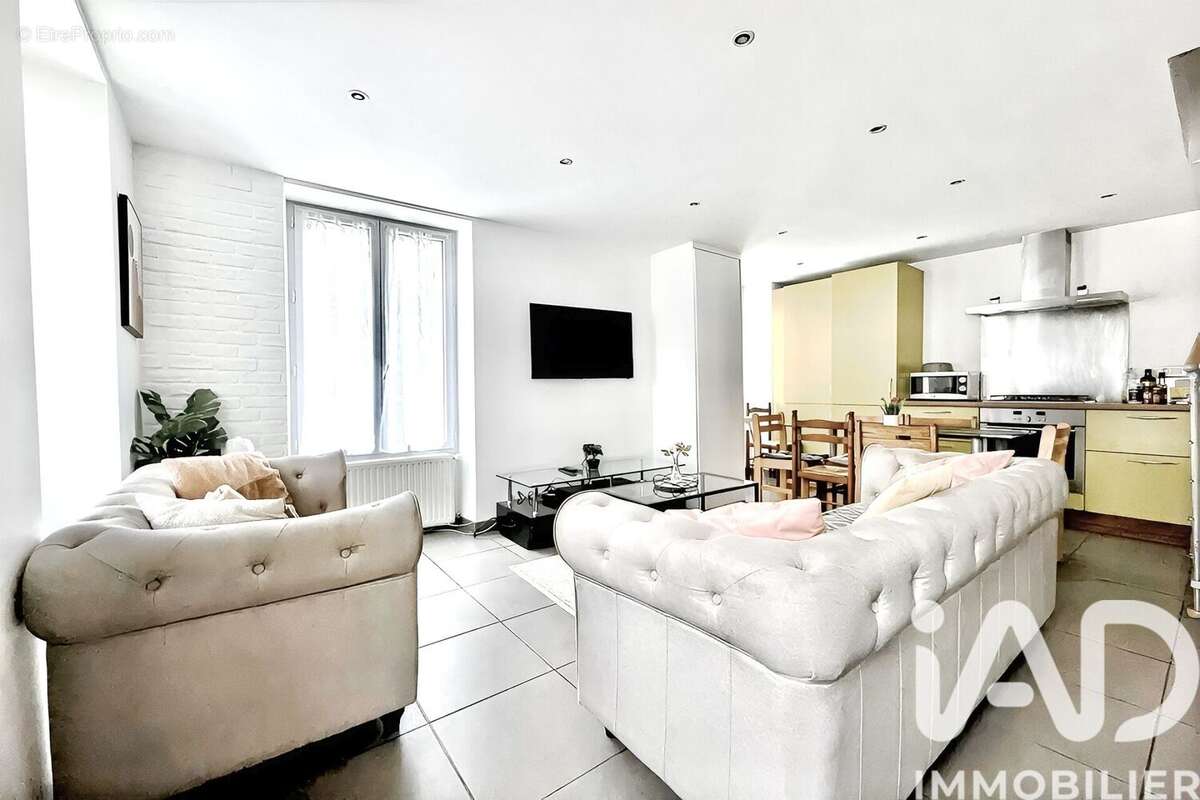 Photo 2 - Maison à BUSSY-SAINT-GEORGES