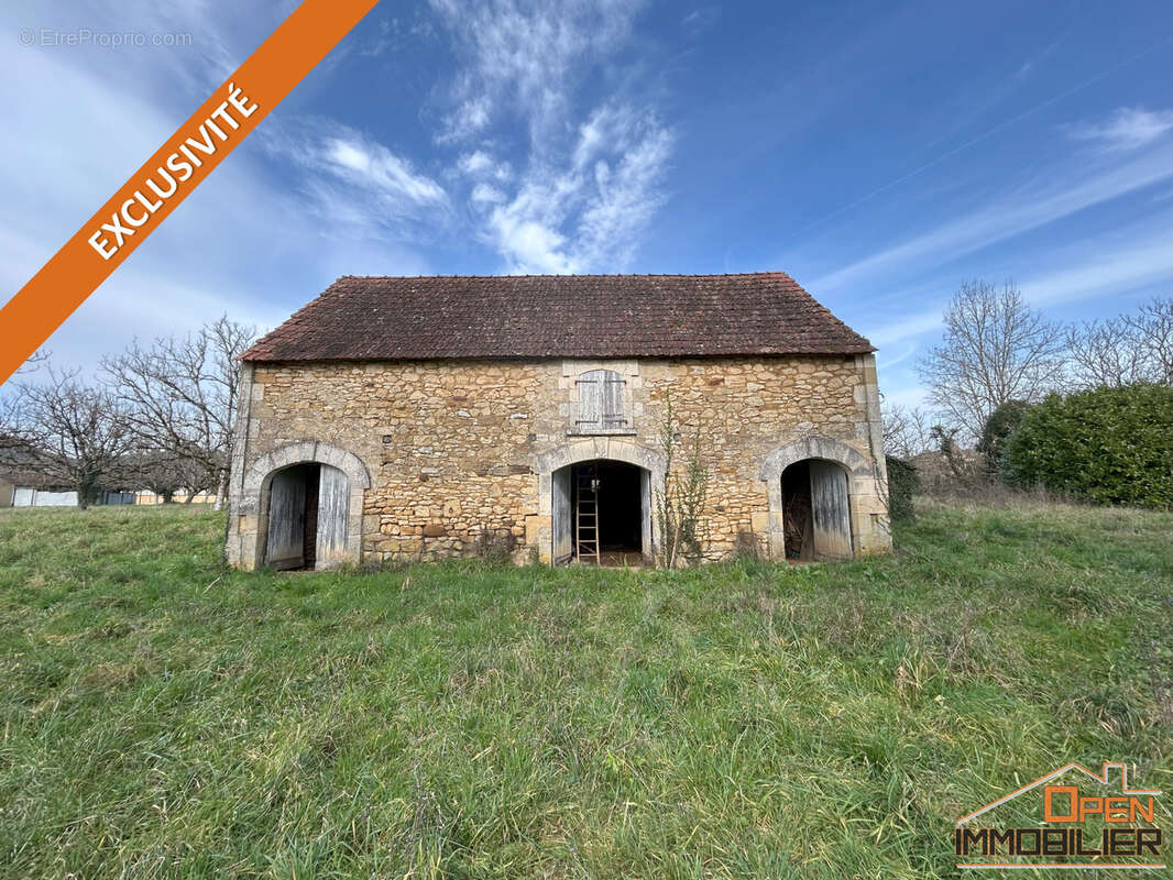 Maison à SAINT-JULIEN-DE-LAMPON