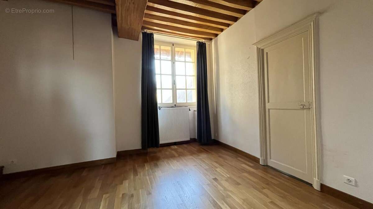 Maison à AUTUN