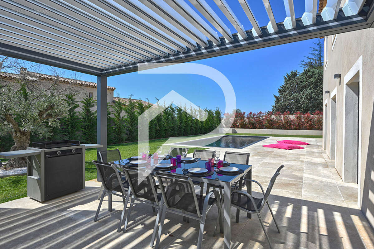 Maison à LOURMARIN