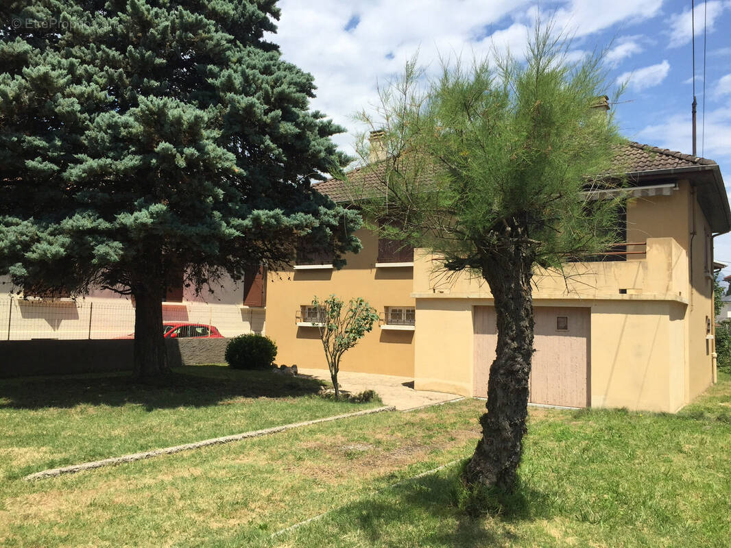 Maison à LE PONT-DE-CLAIX