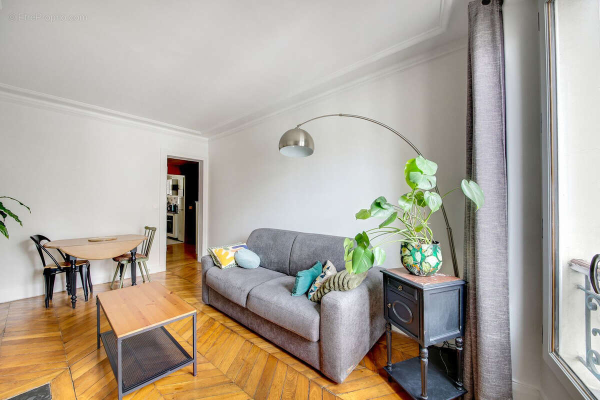 Appartement à PARIS-18E