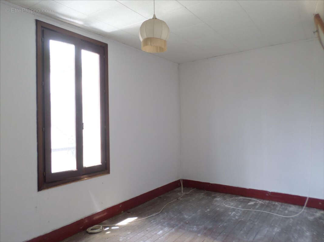 Maison à CHATEAUNEUF-SUR-CHER