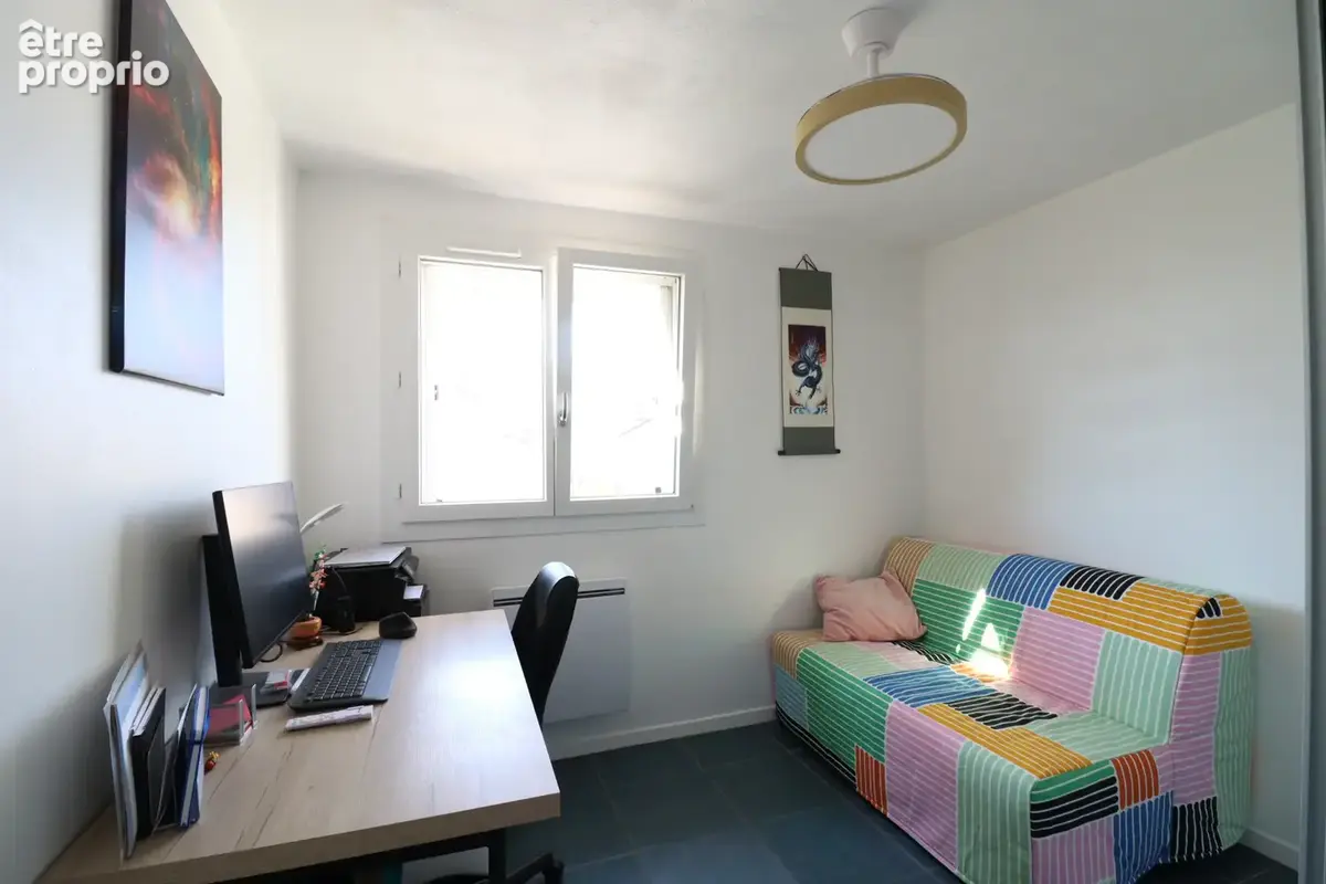 Grenoble quartier europole t4 avec balcon, cave et parking - photo 10