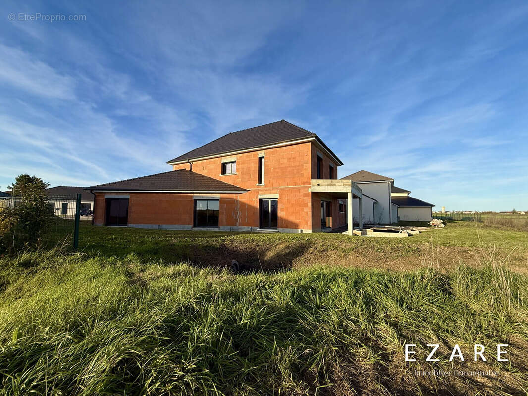 Maison à VAROIS-ET-CHAIGNOT