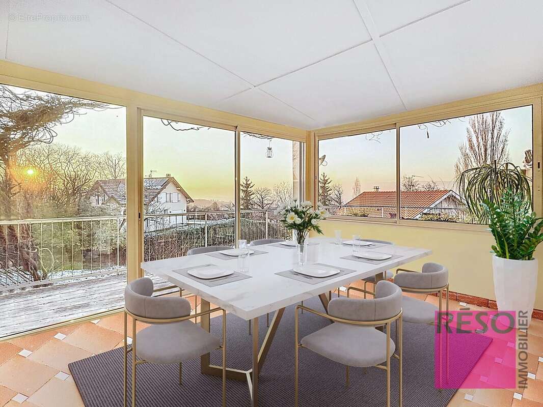 Maison à COLLONGES-SOUS-SALEVE