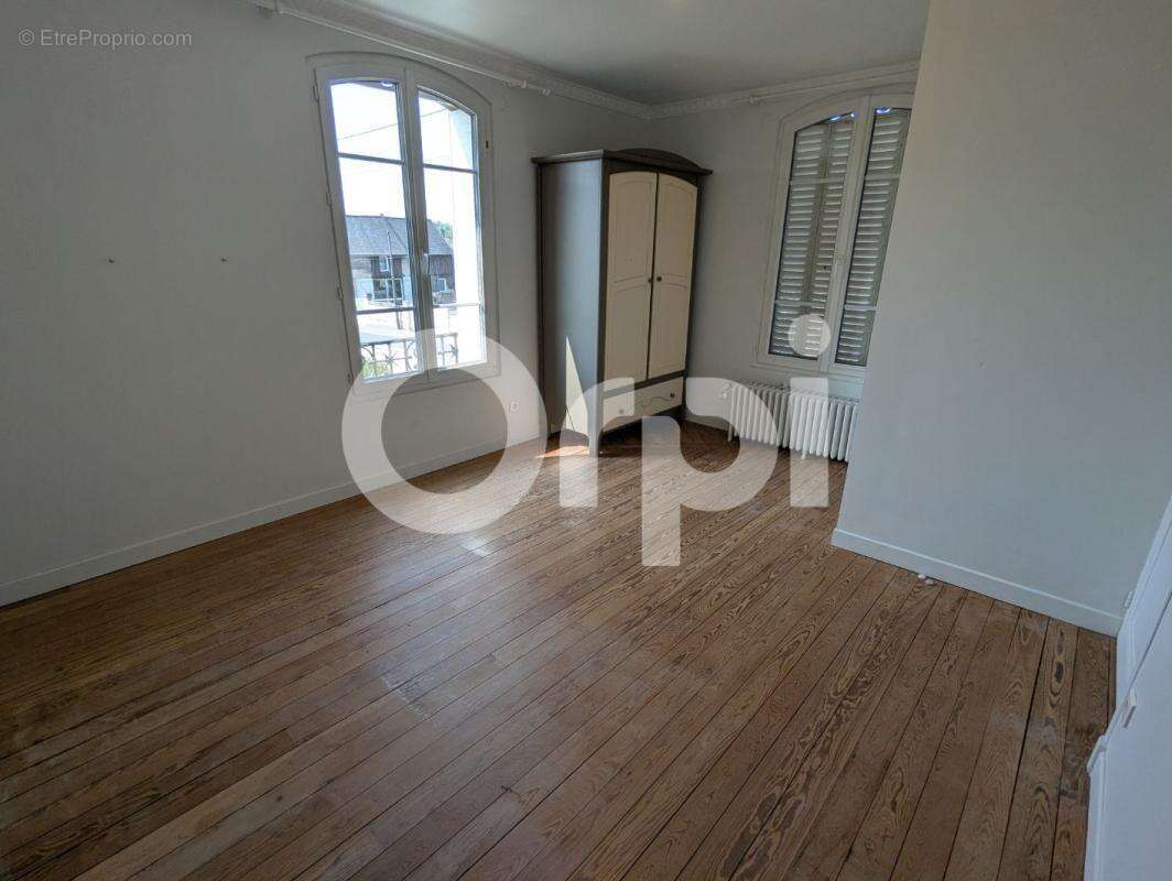 Maison renovee 139 m², 4 chambres + 1 bureau, et son jardin de 1050 m², a vendre cuise la motte (60350) - - photo 11