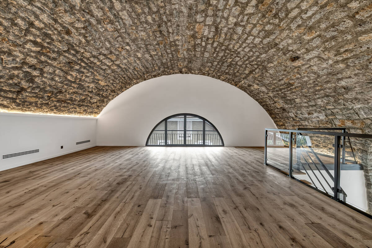 Appartement à AIX-LES-BAINS