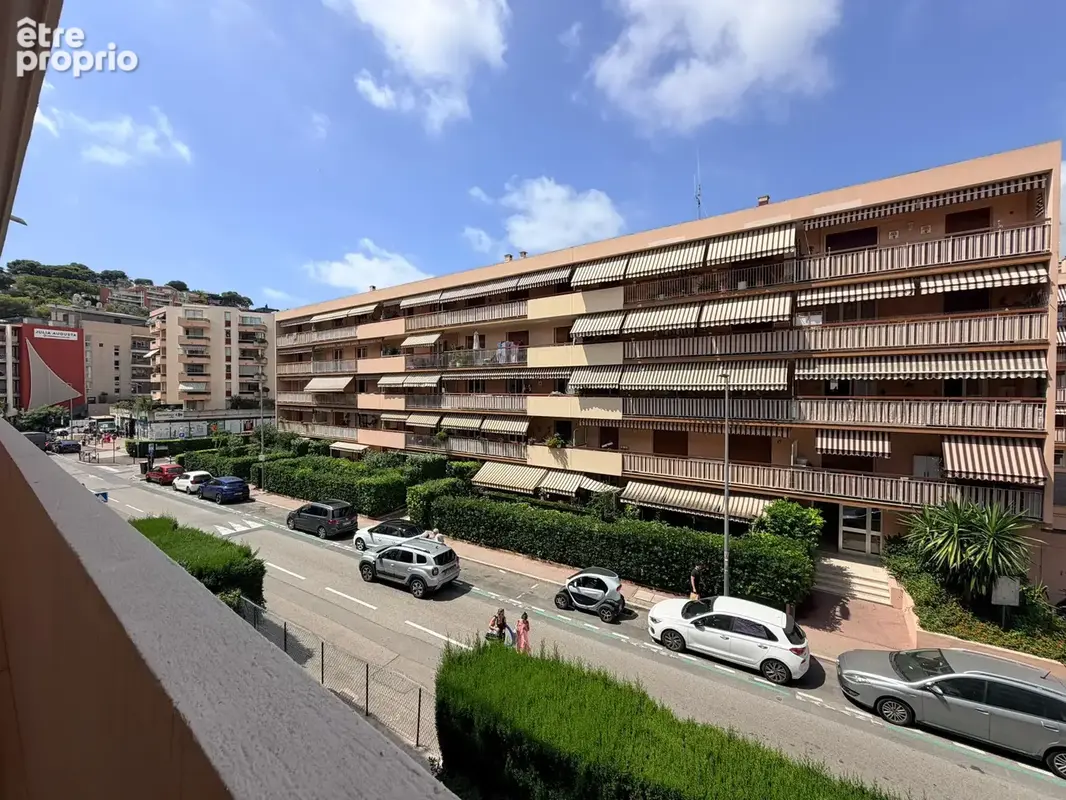 ROQUEBRUNE CAP MARTIN - Face à la mer   Charmant petit 2 pièces de 32,23 m2 avec balcon, cave et vue mer. - photo 18