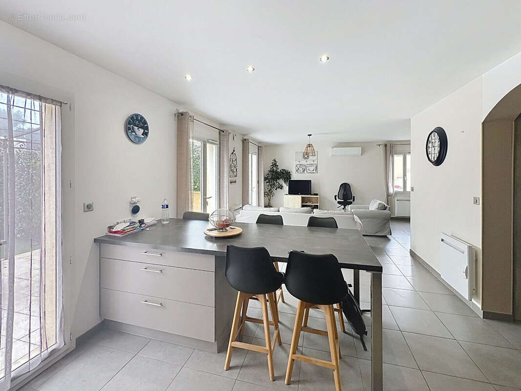 Maison à ROCHEFORT-DU-GARD