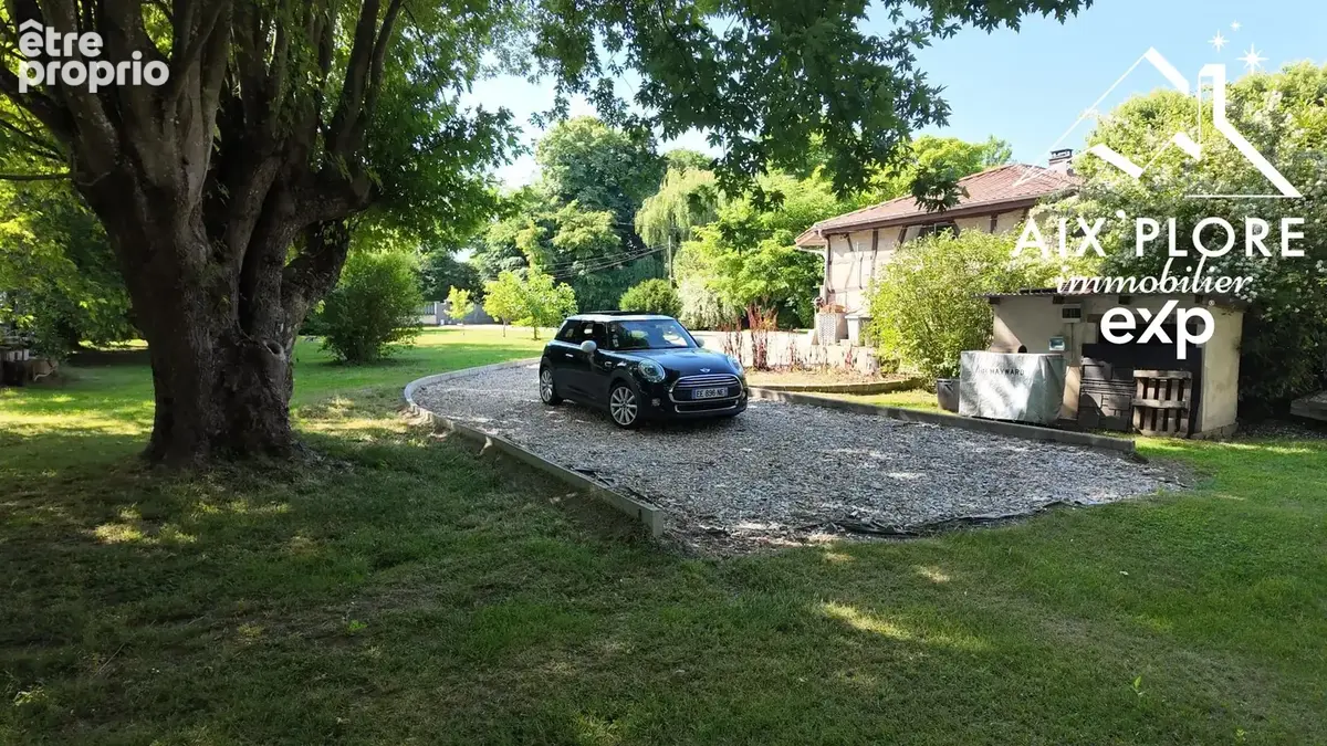 Maison 6 pièces 203 m² à vendre à Attignat (01340) - photo 2