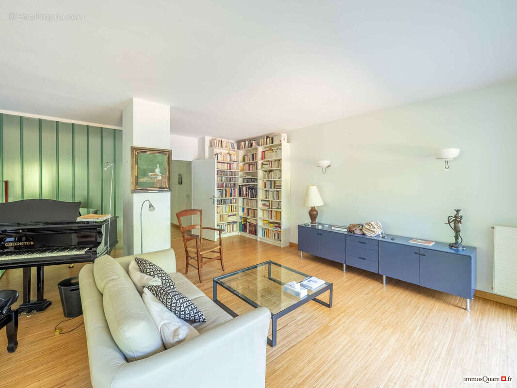 Appartement à MEYLAN