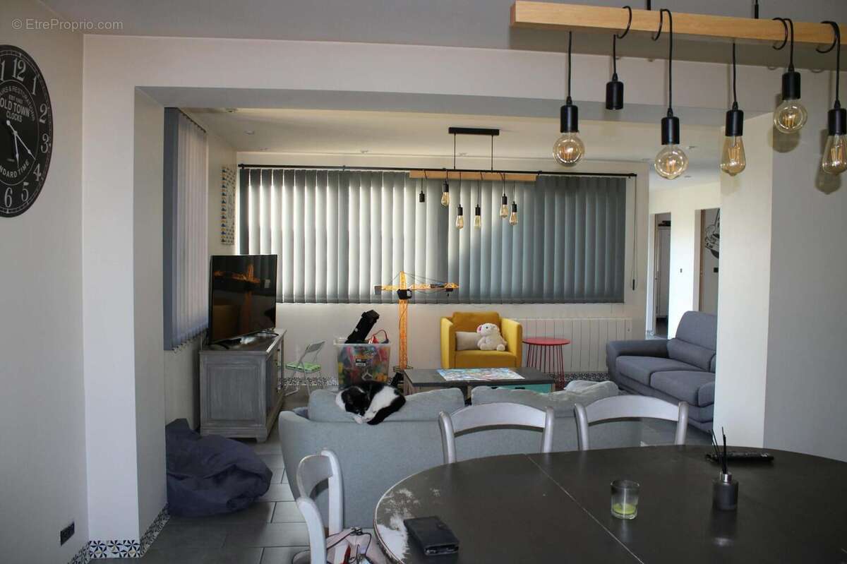 Maison 147 m² à Saint-Antonin-De-Sommaire  - photo 2