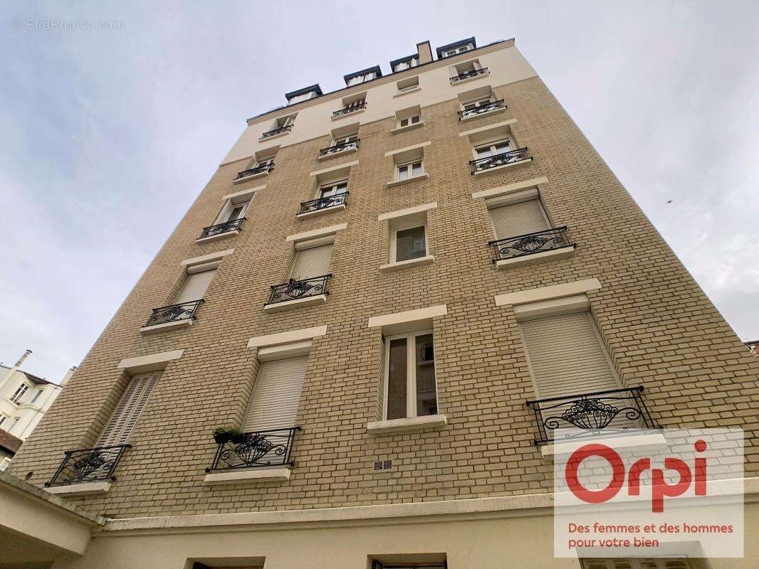 Appartement à ISSY-LES-MOULINEAUX