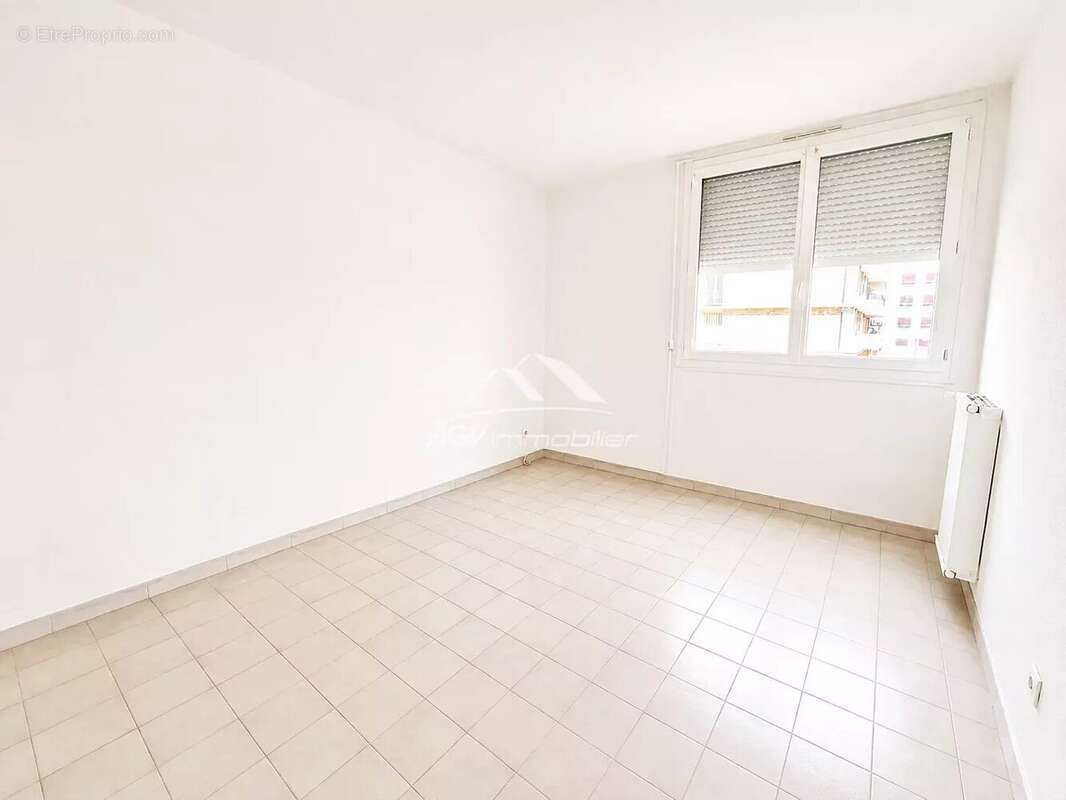 Appartement 3 chambres avec vue dégagée - photo 3