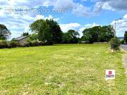 Terrain à CHAPDES-BEAUFORT