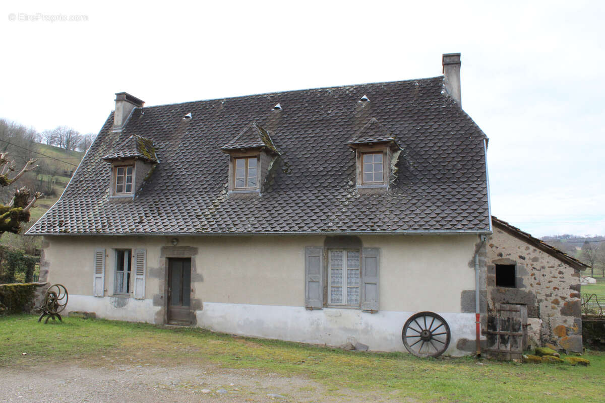 Maison à VEZAC