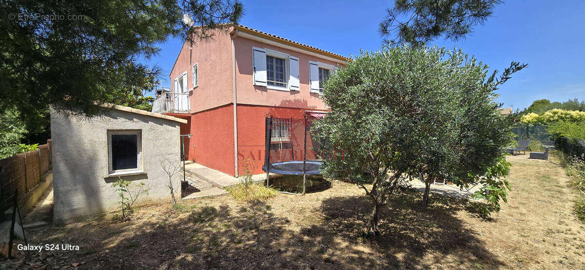 A VENDRE - A SAINT-ANDRE-DE-SANGONIS - MAISON de TYPE T4 de 85m2 avec garage de 55m2 et jardin attenant. - photo 5