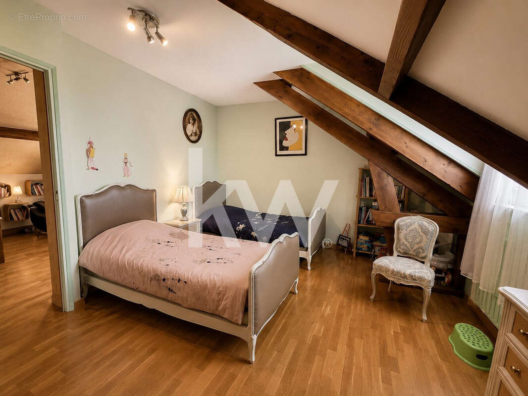 Maison 143 m² à Saint-Denis-En-Val  - photo 9
