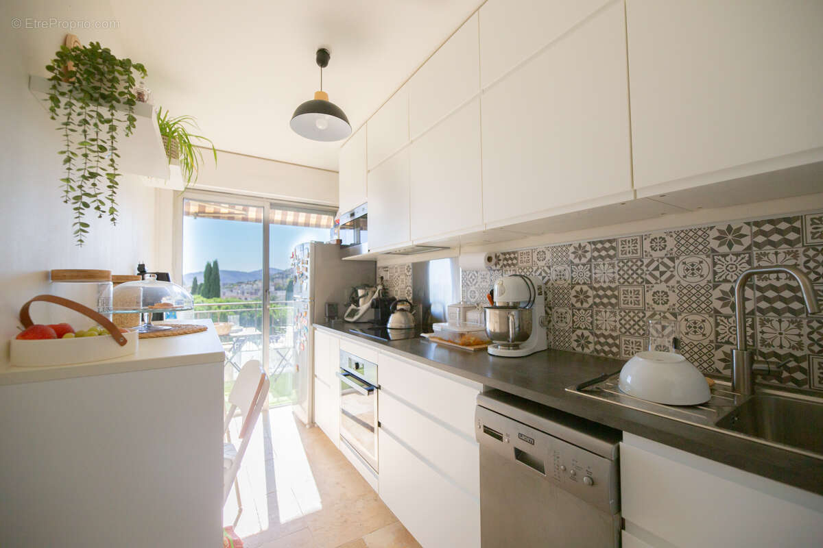 Appartement à MANDELIEU-LA-NAPOULE