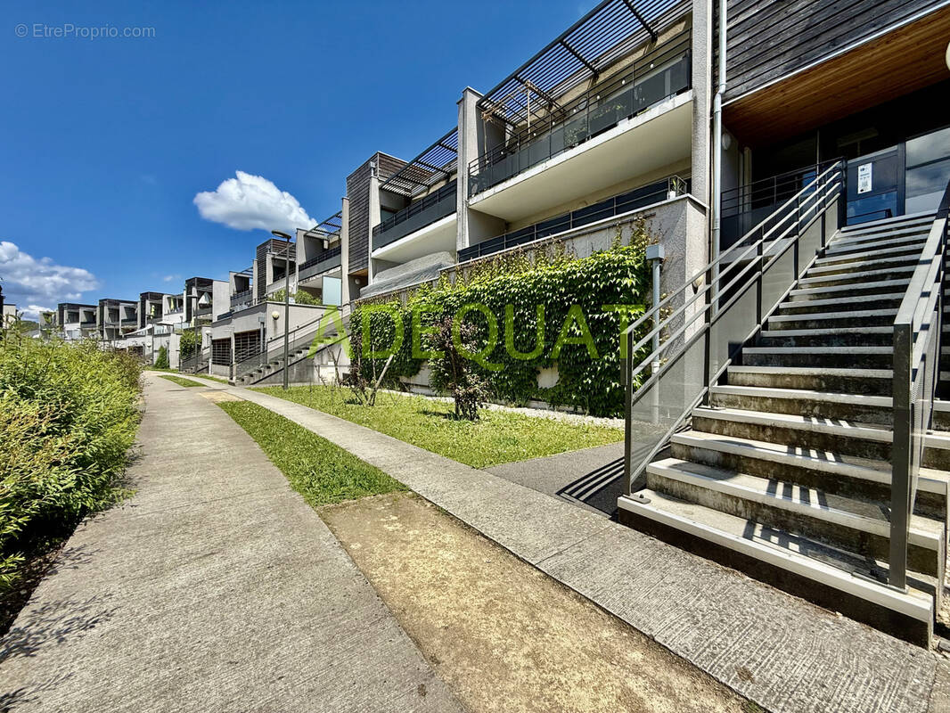 Appartement à L'ISLE-D'ABEAU
