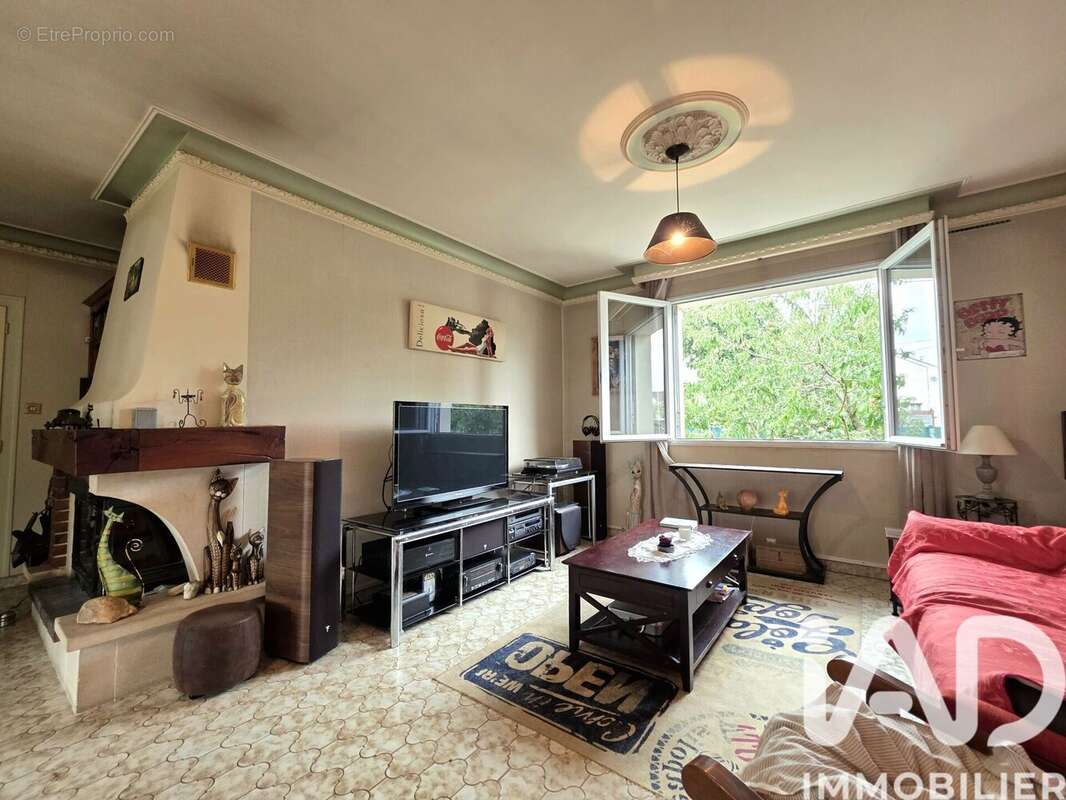 Photo 2 - Maison à LE TALLUD