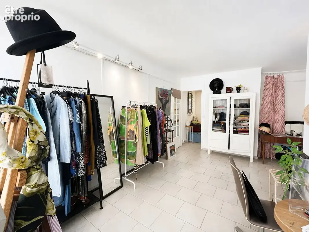 Commerce 70 m² à vendre à La Seyne-Sur-Mer (83500) - photo 2